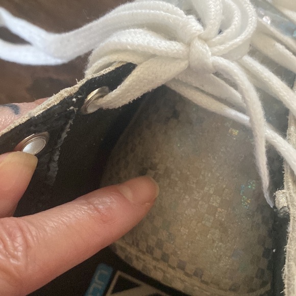 Iridescent low top Vans size 7 EUC - Picture 6 of 8